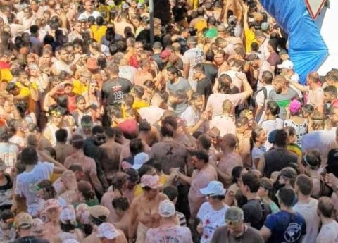 La Tomatina - What You Need To Know To Get The Most Out Of This Bucket ...